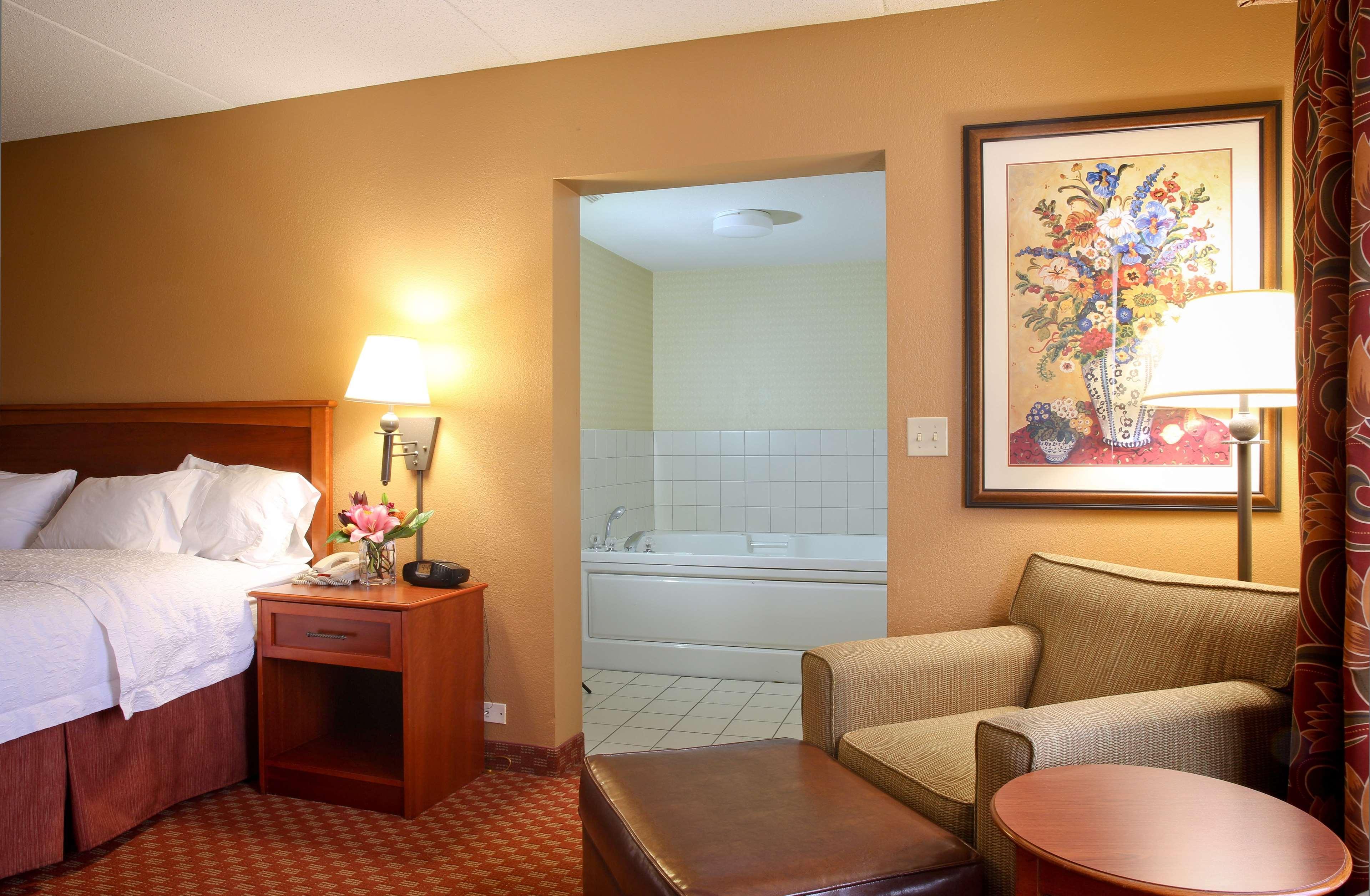Hampton Inn Mchenry מראה חיצוני תמונה