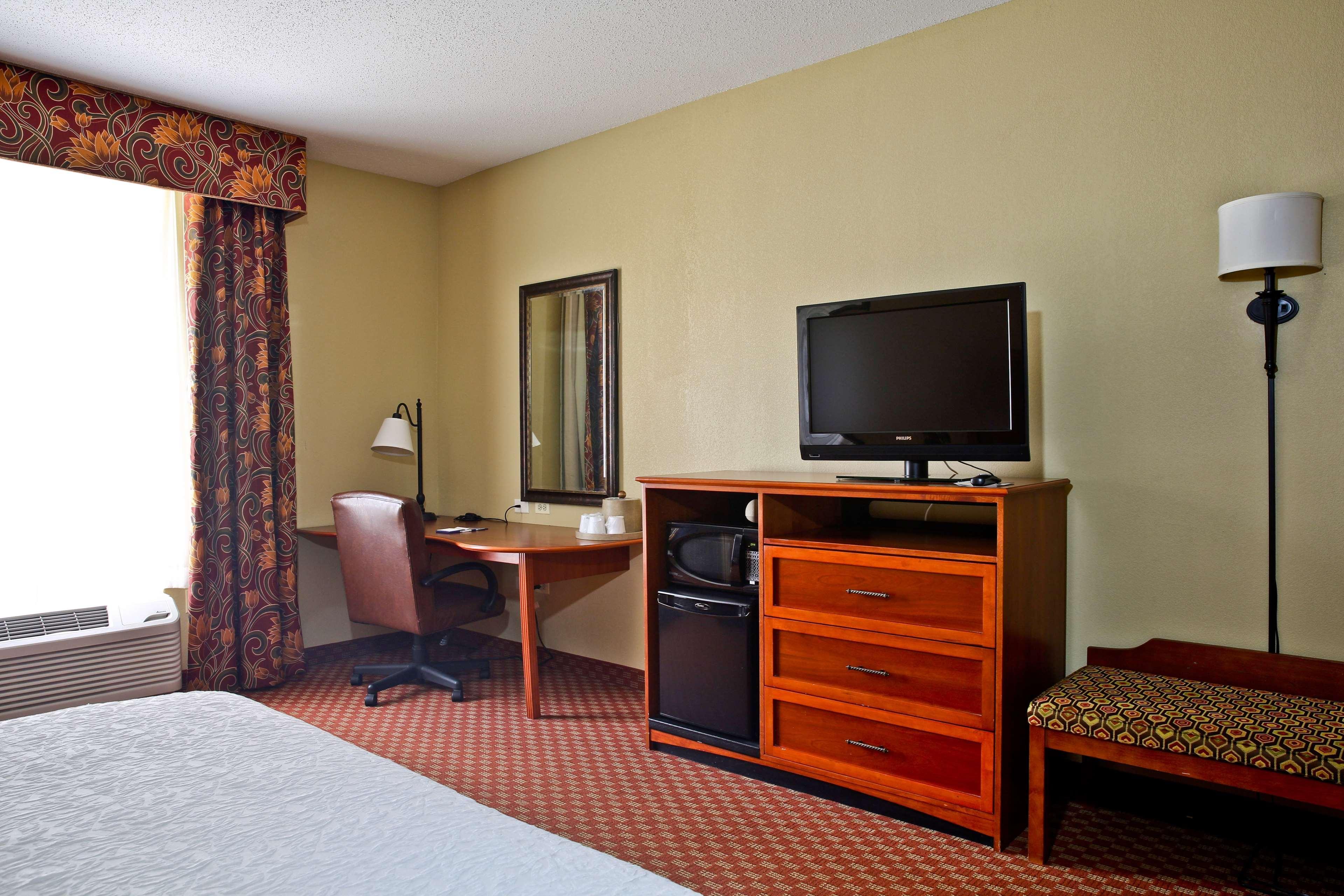 Hampton Inn Mchenry מראה חיצוני תמונה
