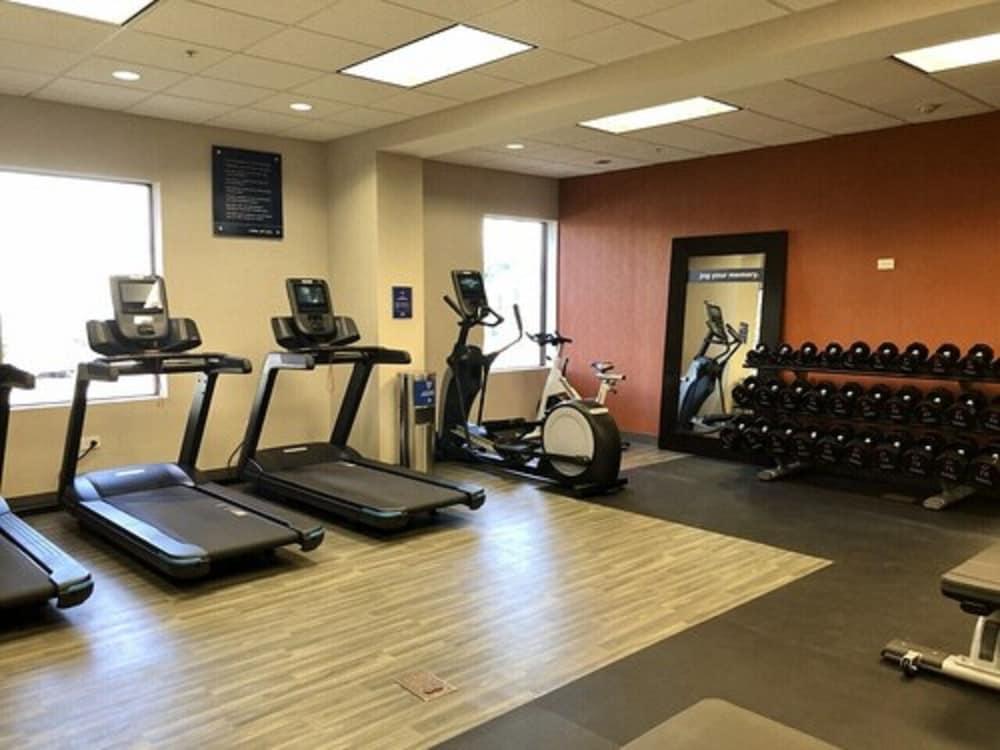 Hampton Inn Mchenry מראה חיצוני תמונה